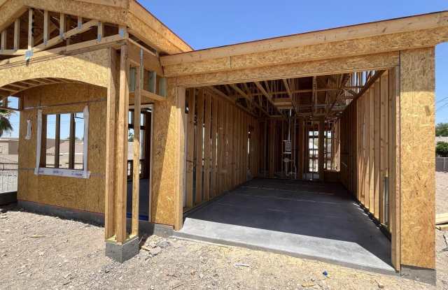 2661 Tonto Dr