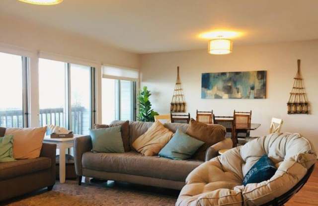 3402 Ocean Drive unit: 37