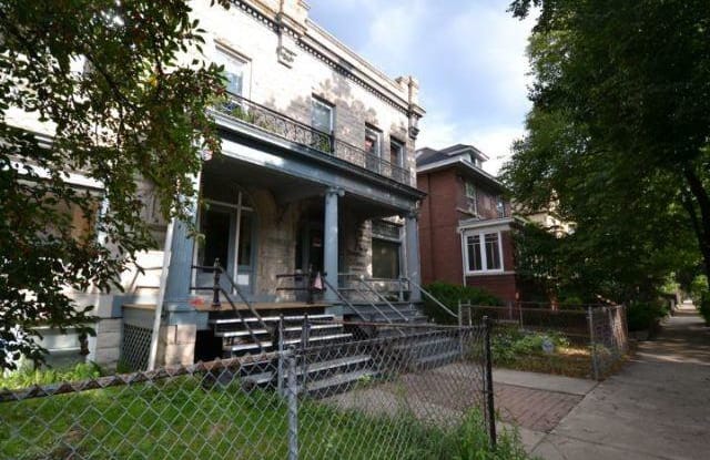 3637 Greenview - 3637 N Greenview Ave, Chicago, IL 60613