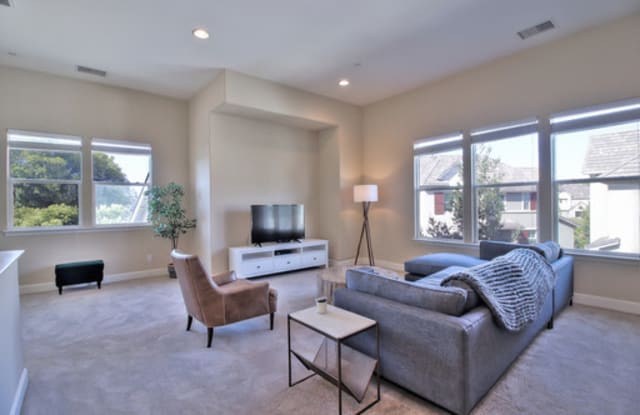 2195 Klassen Way - 2195 Kassen Way, San Jose, CA 95131