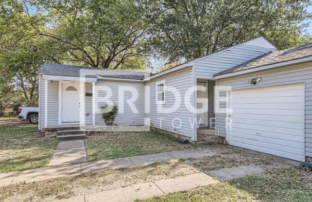 Photo of 224 E Boyd St., Bonham, TX 75418