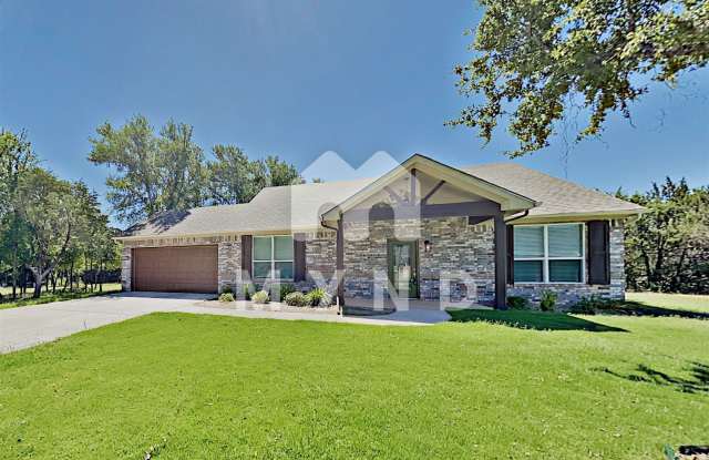2511 Christine Dr