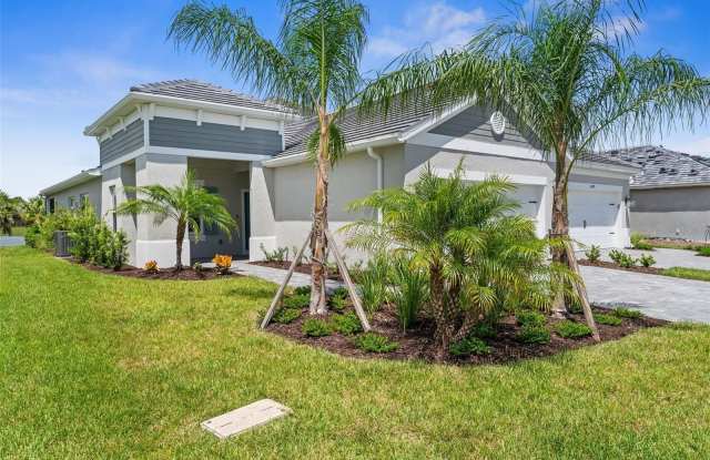 10072 LAKE WALES CIRCLE