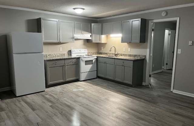 Photo of 1963 Lakeview Road Unit A