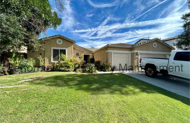 Photo of Stunning 4 Bed/3 Bath NW Bakersfield Home w/ Pool, RBP  Security Deposit Alternative Option