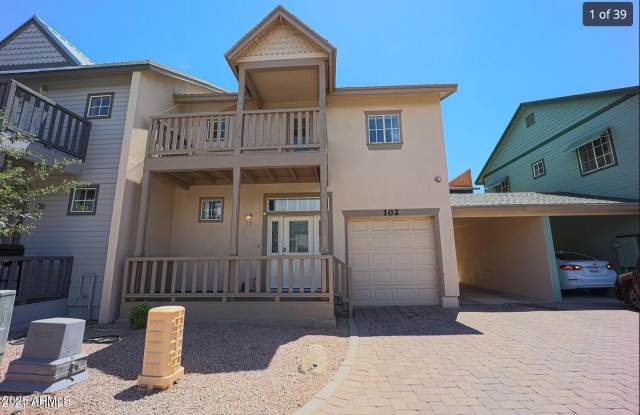 Photo of 2016 S HAMMOND Drive