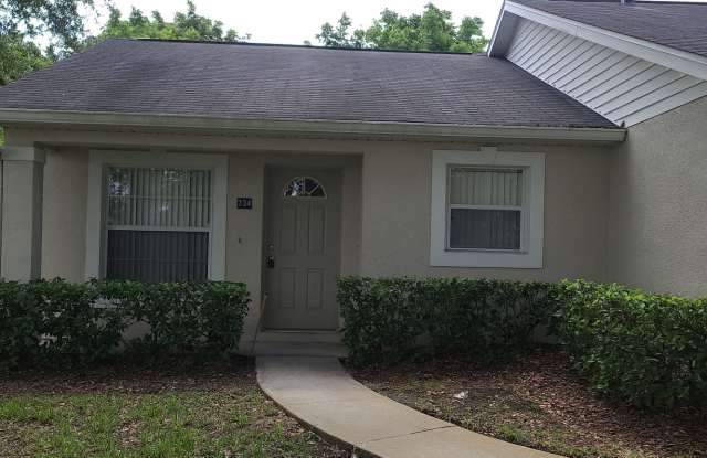 ~2/2~S Grand Hwy~Hillside Villas~Spacious End Unit & Close to the Pool!