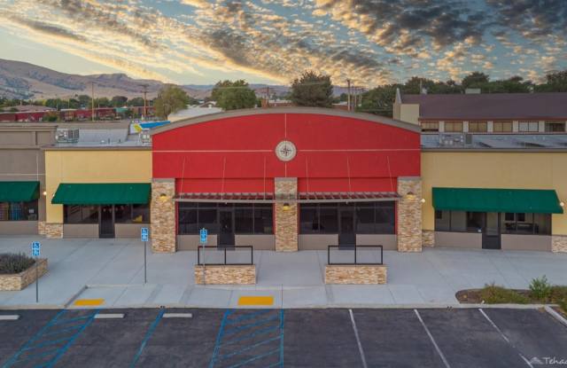 414 Tehachapi Boulevard
