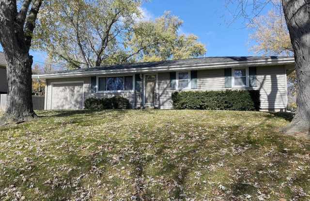 Photo of 1829 W DAYTONA Drive