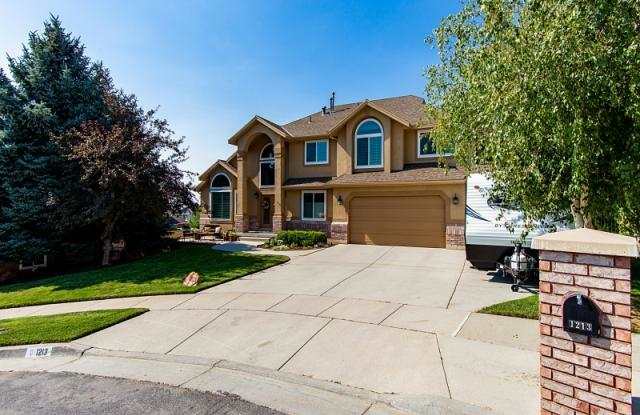 1213 Twelve Pines Circle