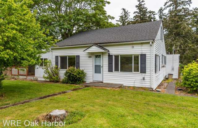 2830 N Oak Harbor Rd - 2830 Oak Harbor Road, Island County, WA 98277