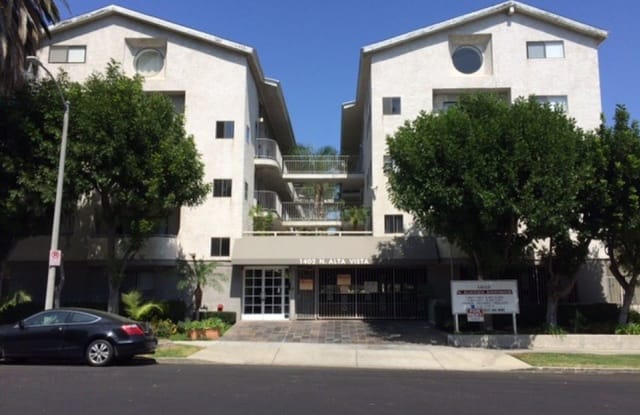 Photo of 1402 N Alta Vista Blvd
