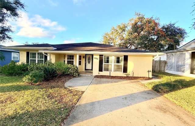 Photo of 1020 2ND AVENUE NW