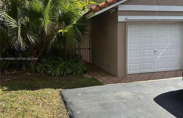 8909 SW 113th Place Cir W