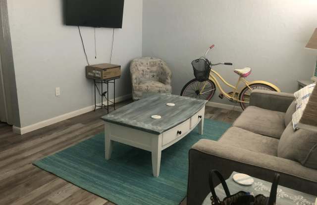 380 N Brevard Avenue unit: C7