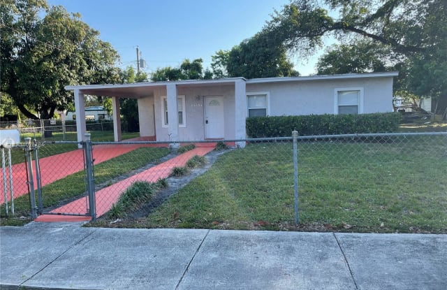 15625 NW 157th Street Rd - 15625 NW 157th Street Rd, Miami Gardens, FL 33054