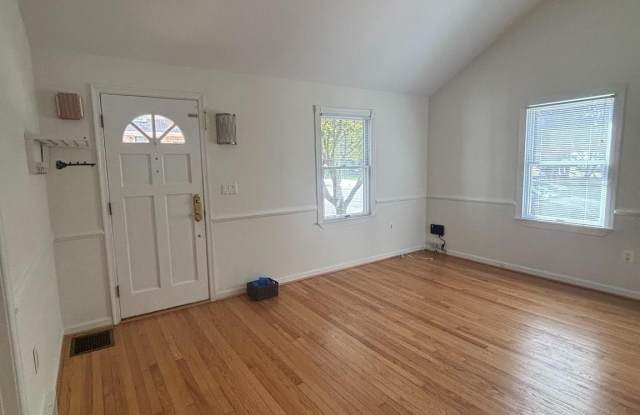 1240 KENSINGTON Road