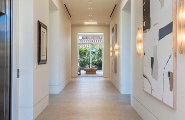 455 N Palm Dr unit: Ph