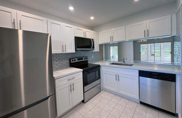 2604 Nassau Bend