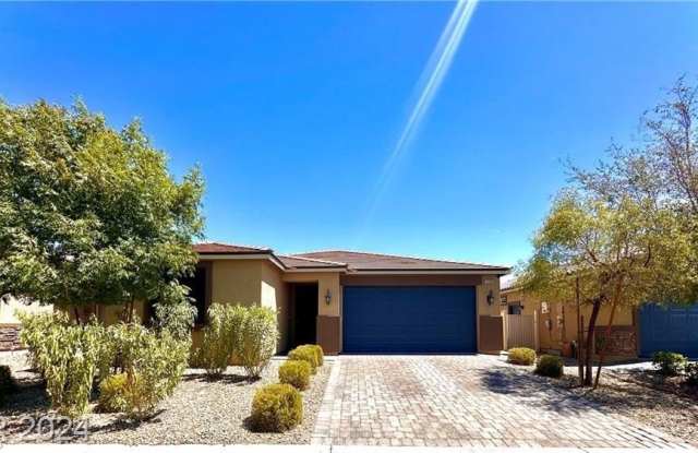 5708 Akula Bay Street