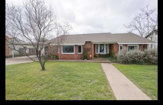 1005 West Cuthbert Avenue