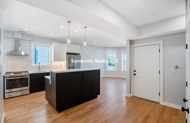 Photo of 3 BED 2 BATH IN ALLSTON AVAILABLE JAN 1st!!