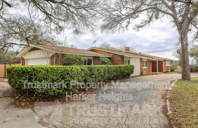 101 Highland Oaks Drive