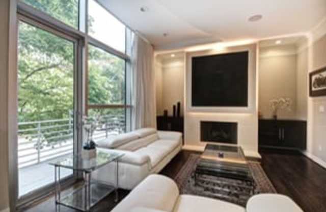 3695 Peachtree Road Northeast Unit #F - Unit 6