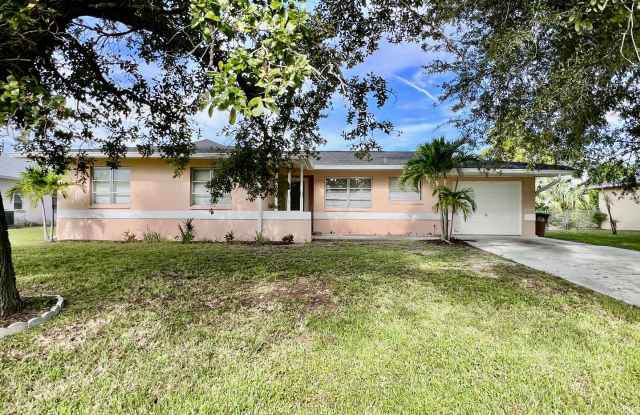 Live Comfortably in SE Cape Coral – Bright, Remodeled Home for Rent