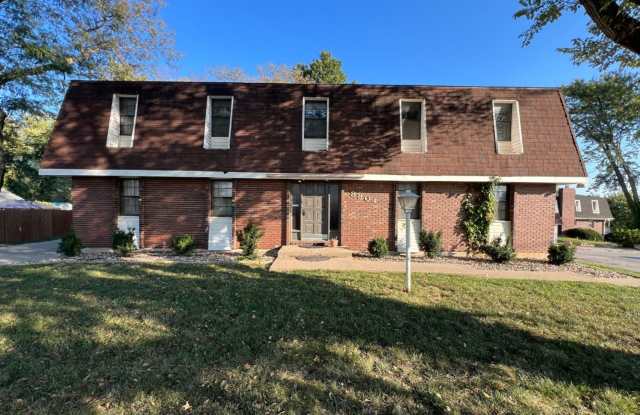 Photo of Cozy 2-Bedroom Apartment with Convenient First-Floor Living