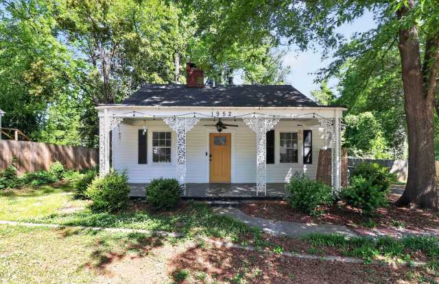 Charming 2BR Home Near Uptown Charlotte