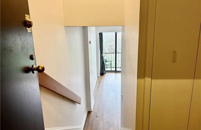 145 15th Street NE unit: 1007