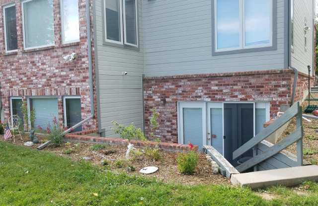 2 Bedroom 1 Bath Basement Unit in Lafayette
