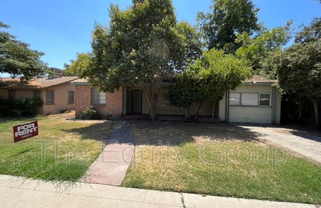 315 West Kaweah Avenue - 315 West Kaweah Avenue, Visalia, CA 93277