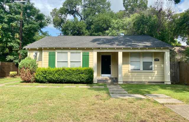 2806 Harris Blvd
