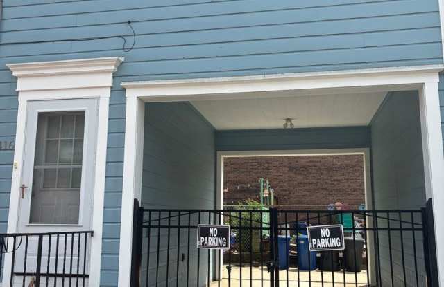 Nice 2 Bedroom in Trendy Lawrenceville