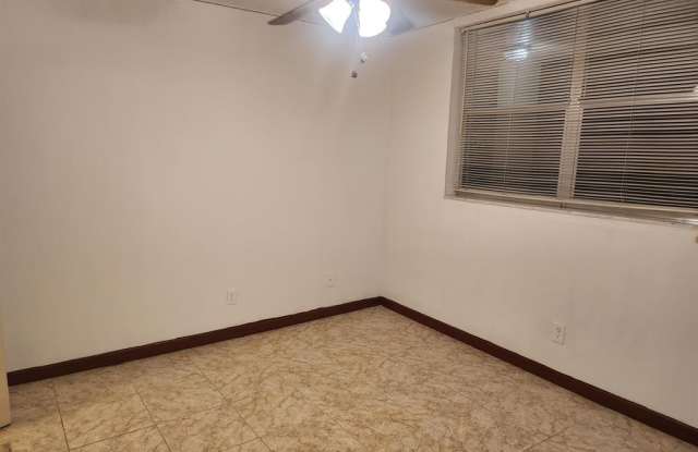 Photo of 5830 NW 64th Ave