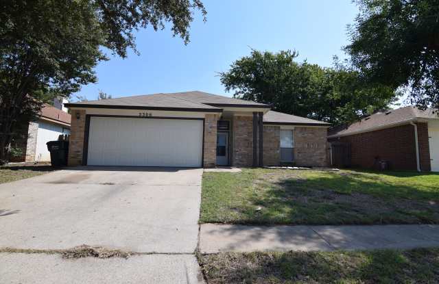 5306 Trailview Dr