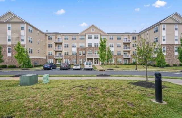 723 Lorhan Dr