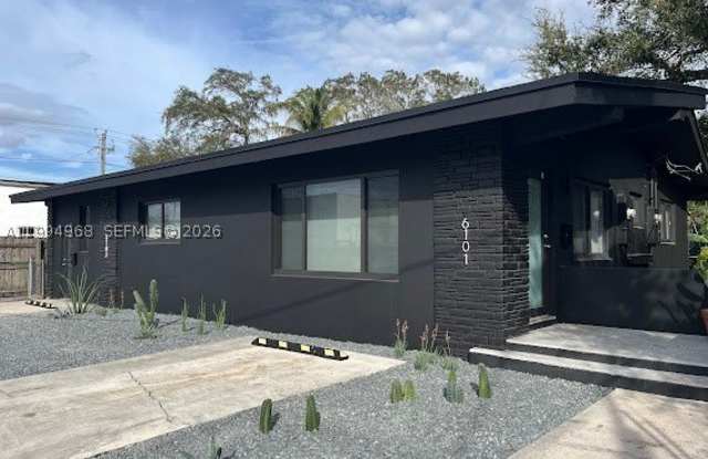 6101 NE Miami Ct