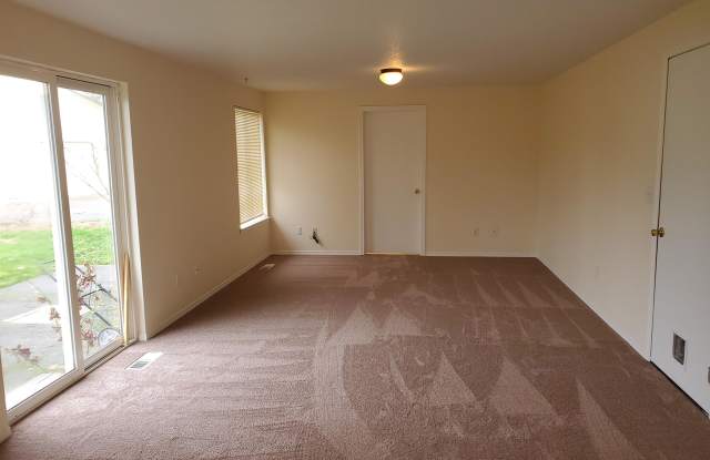 15726 Woodland Ct. SE