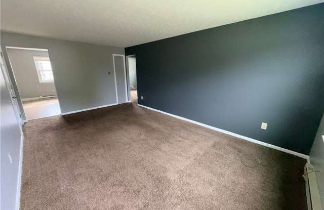 929 Cook Avenue unit: 4