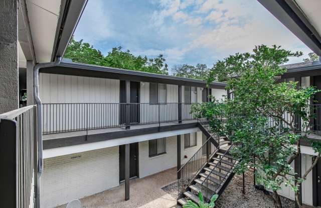 The Preserve Hyde Park - Fiesta Place