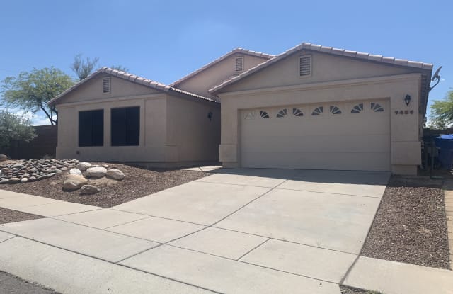 9486 E Lilly Bay Loop - 9486 East Lilly Bay Loop, Tucson, AZ 85710