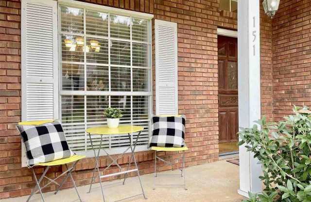 151 STRATFORD CIRCLE