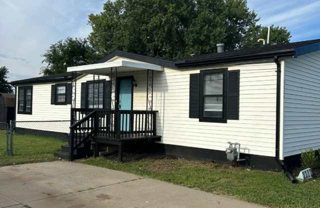 Photo of !!OPEN HOUSE Friday 9/6/24!! Charming 3-bedroom 2-bathroom home for Rent!