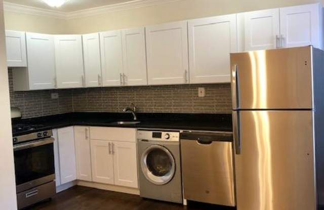 Photo of 2131 N Dayton St