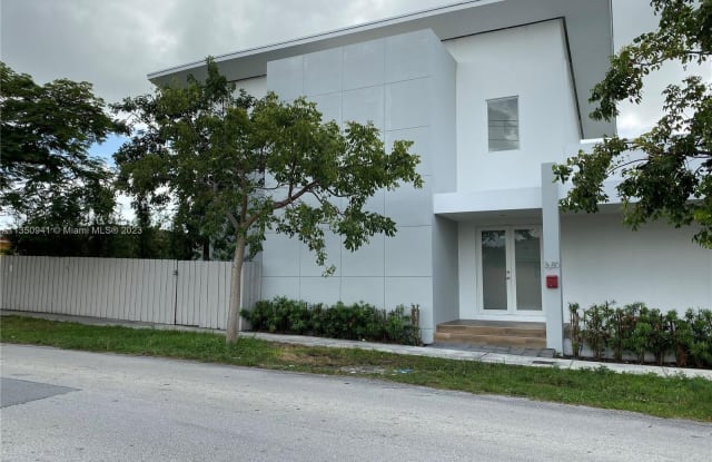 3280 SW 28th St - 3280 Southwest 28th Street, Miami, FL 33133