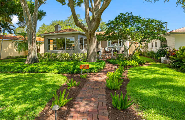 Historic Granada Terrace Home in St. Pete!!