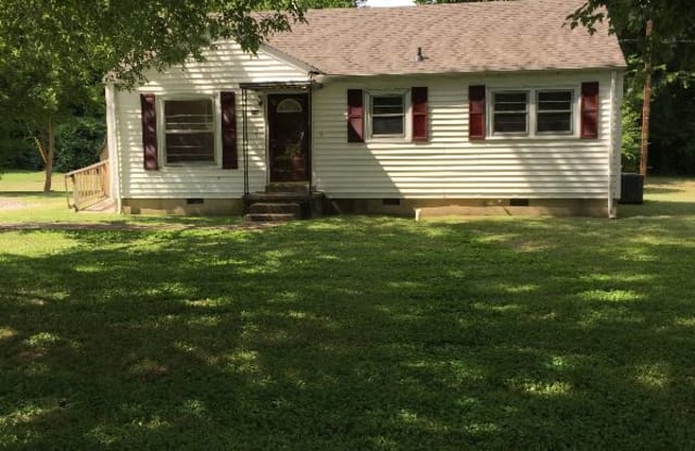 218 N Bigby Dr - 218 N Bigby Dr, Columbia, TN 38401